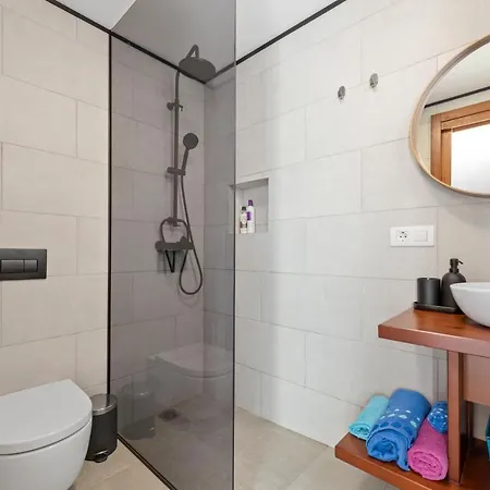 Loft 12 Фамара